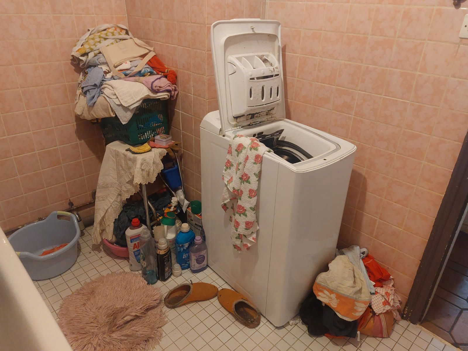 Comment éliminer les moisissures après un dégât des eaux non traité ?